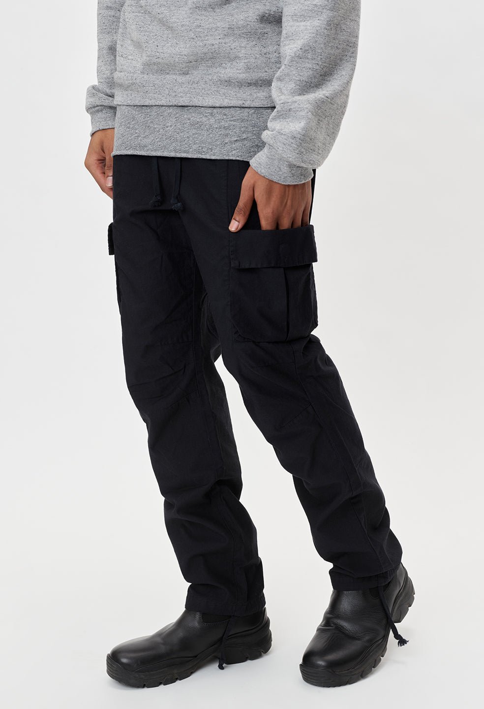 Back Sateen Cargo Pants / Black - Image 2